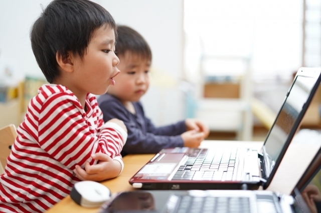 オンラインレッスン 子ども パソコン