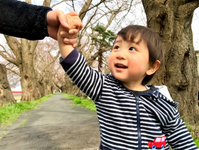 子ども用ハーネスを選ぶならどんなものがおすすめ？おしゃれな迷子紐で子どもを事故や危険からまもろう！